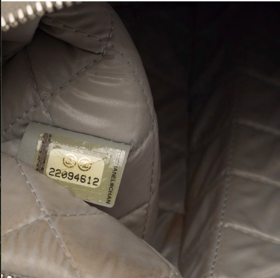 Image 1 of Sac CHANEL en Toile Gris - 103301