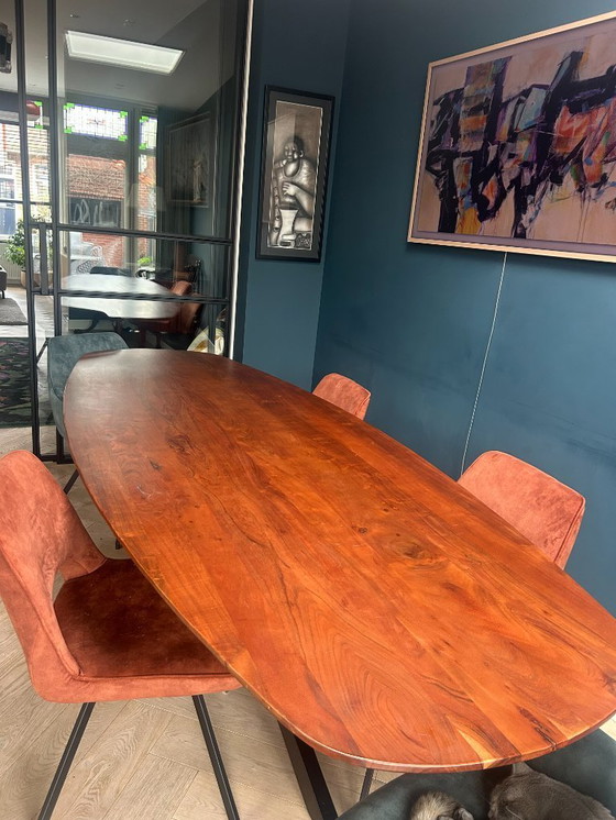 Image 1 of Table à manger ovale danoise