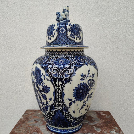 Image 1 of Vaso antico vintage in porcellana con coperchio Petrus Regout