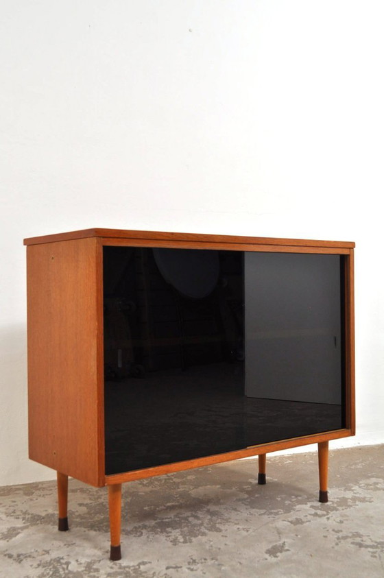 Image 1 of Vitrina antigua de cristal ahumado