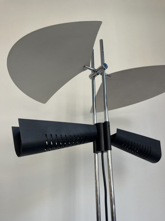 Enterprise Floor Lamp – Garcia Garay, 1980 – Floor lights, Aluminium, Chrome (photo 10 of 10)