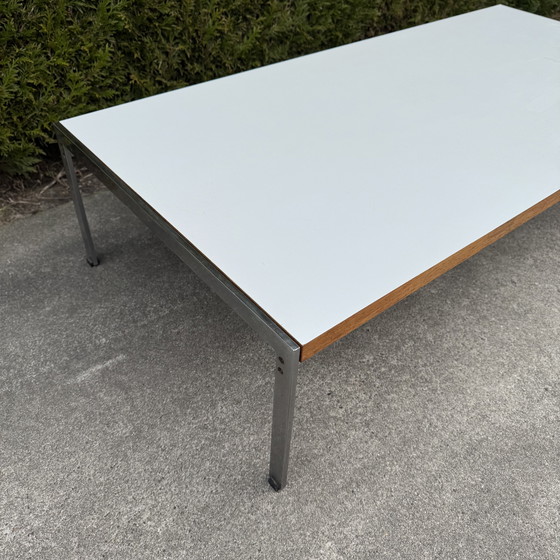 Image 1 of 020 series - Artifort salontafel door Kho Liang 1960