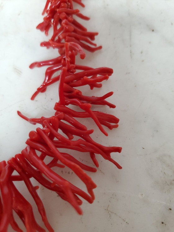 Image 1 of Joyería - Collar de coral rojo sangre oscuro con flecos. (ref4046)