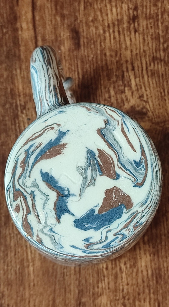Image 1 of Handcrafted ceramic mug with marbled decoration, one of a kind.