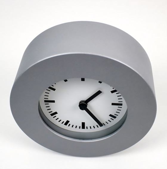 Image 1 of Orologio da parete Klunsa, raro, di Mikael Warnhammar per IKEA, del 2001, in metallo grigio-argento opaco.