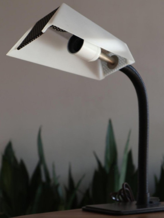 Image 1 of Lampe de table Lucifer vintage