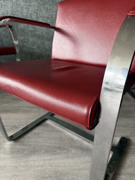 Image 1 of Ensemble de 4 fauteuils Brno vintage de Fasem en cuir rouge