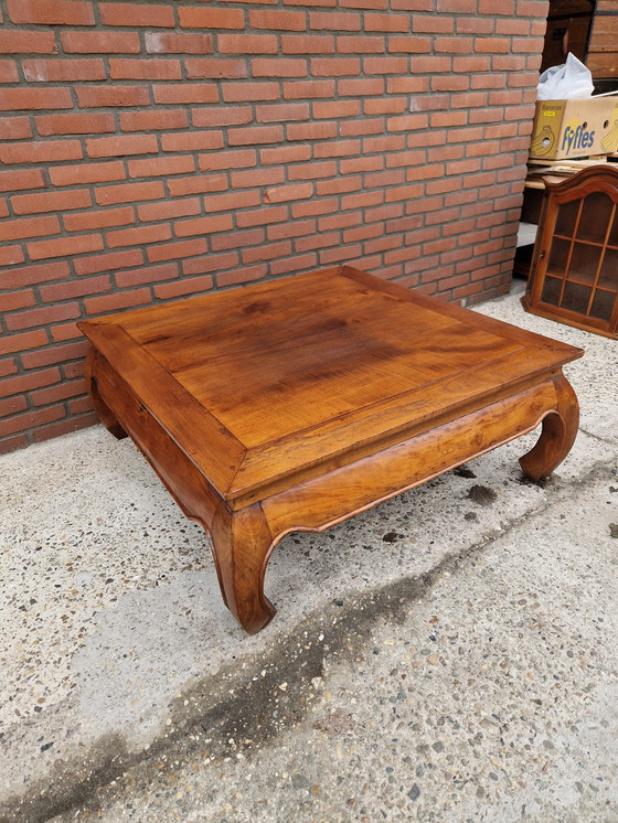 Image 1 of Orientalischer Couchtisch