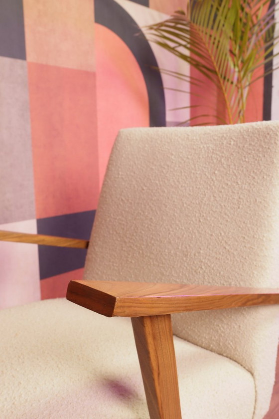 Image 1 of Poltrona vintage beige bouclé in legno di noce 1960