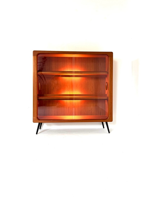 Vitrine vintage illuminée en teck, Dyrlund ‘80, Bois, Verre, Marron (photo 2 sur 15)