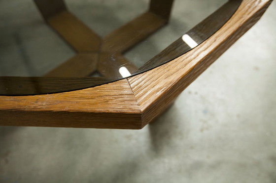 Image 1 of Tavolo esagonale unico, 1977, rovere, vetro fumé, fabbricazione svizzera
