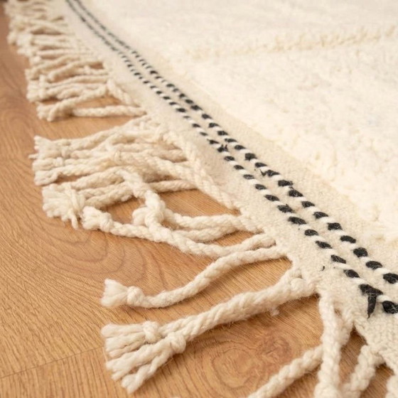 Image 1 of Alfombra Beni Ourain, tejida a mano con técnicas artesanales tradicionales, 2/3 m