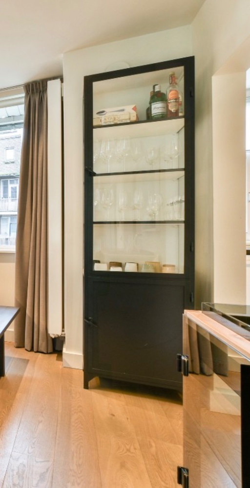 Armoire à pharmacie