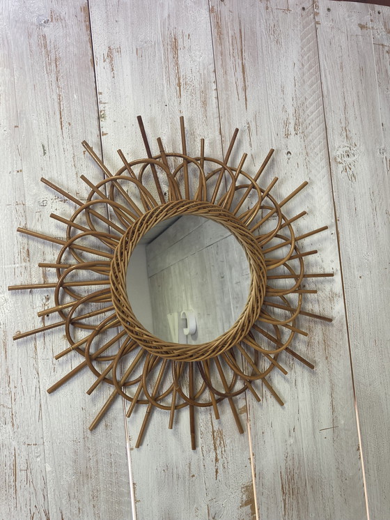 Image 1 of Miroir en osier vintage