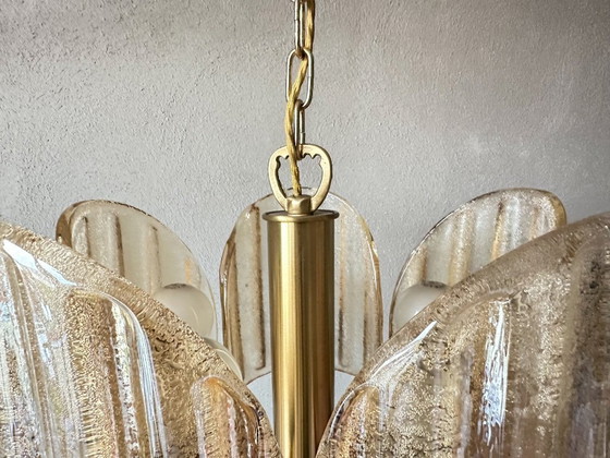 Image 1 of Lustre ancien en verre ambré