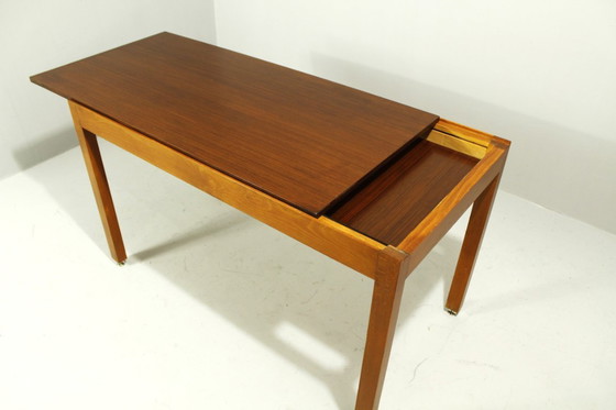 Image 1 of Escritorio de Up Závody, década de 1970