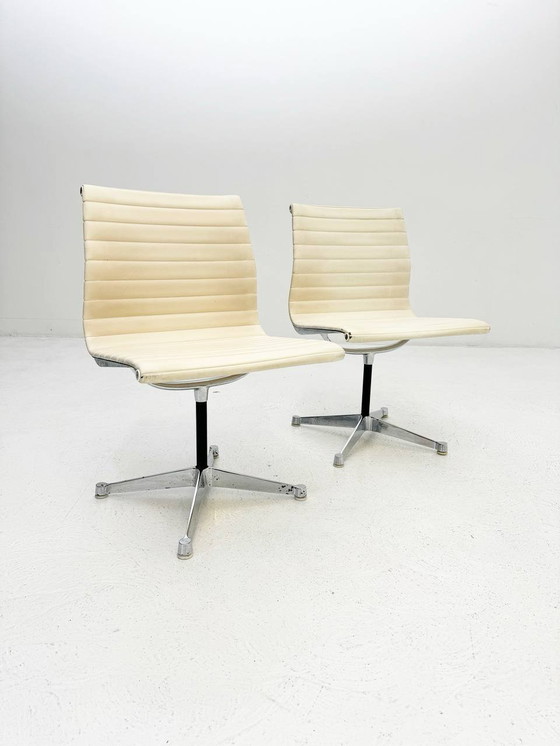 Image 1 of Lot de 2 : Herman Miller Ea 105 Chaise De Vitra