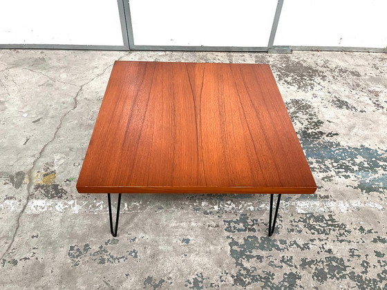 Image 1 of Couchtisch Teak mit Haarnadelbeinen