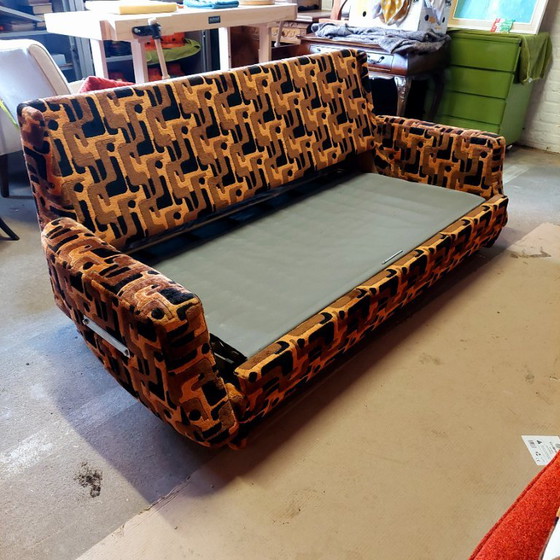Vintage 70s Italian Design Sofa Bed – Geometric Velour – Textile (photo 2 of 11)