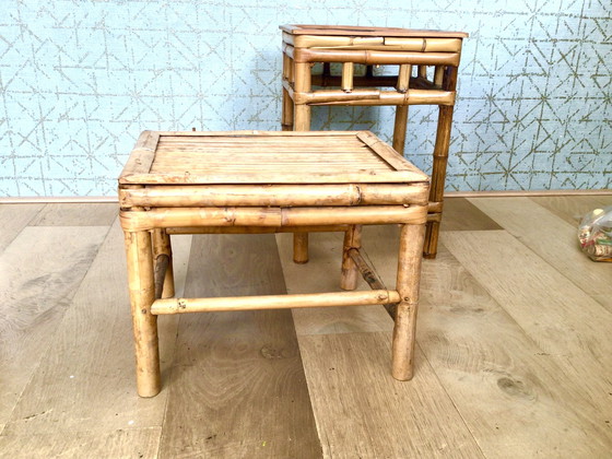 Image 1 of Set van 2 rotan bijzettafels uit het midden van de 20e eeuw