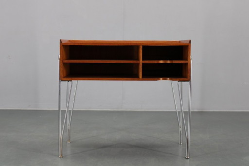 Meuble d'étagère en teck danois des années 1960 avec pieds chromés