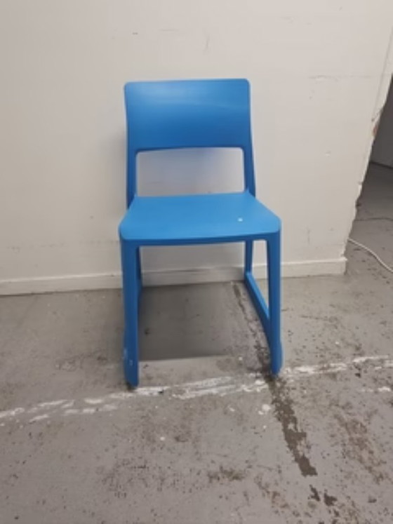 Image 1 of Pacific Blue Stapelbare Cafeteriastoel - Vitra