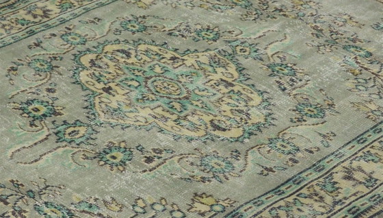 Tappeto turco vintage 287x193 cm – Grande tappeto in lana annodato a mano con motivo floreale verde tenue (photo 9 of 12)
