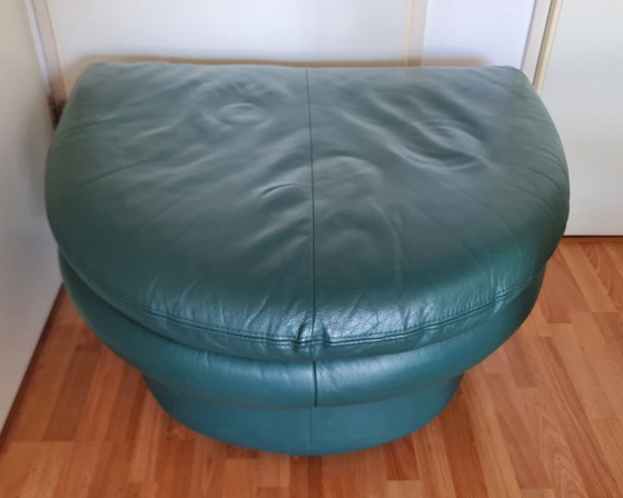 Image 1 of Pouf tabouret vert Space Age en cuir 3 couches semi-circulaire