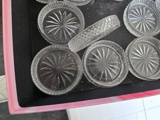 Image 1 of Vintage kristallen onderzetters, 13 stuks. Ø 7.5 cm H 1.5 cm