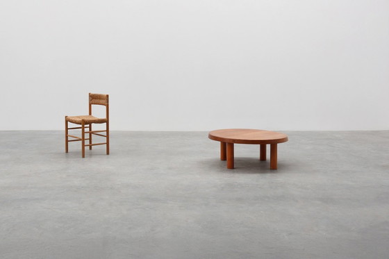 Image 1 of Mesa de centro Pierre Chapo, modelo T02M, en olmo macizo, Francia, 1976