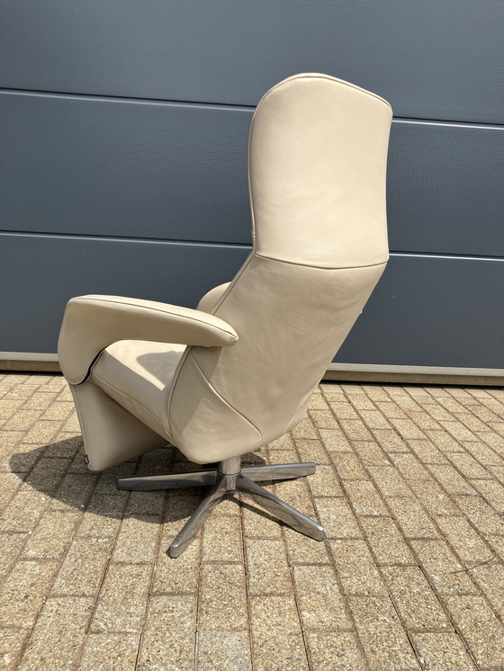 Image 1 of Jori Symphony Medi Mono-move recliner Beige Lipano leather