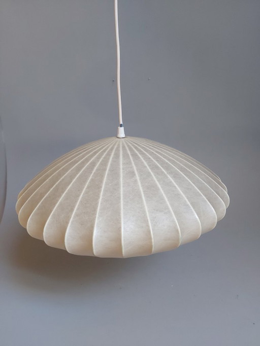 Vintage Cocoon Hängelampe UFO -förmige Pendelleuchte aus den 60er Jahren Goldkant Lechten