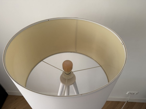 White Tripod Lamp by Zuiver – Floor lights, Canvas, Wood (photo 8 of 8)