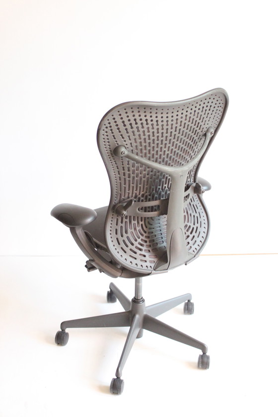 Image 1 of Silla de escritorio Herman Miller Mirra 1 de Studio 7.5, Berlín, 2003