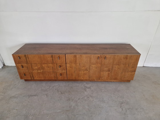 Image 1 of Aparador de mediados de siglo