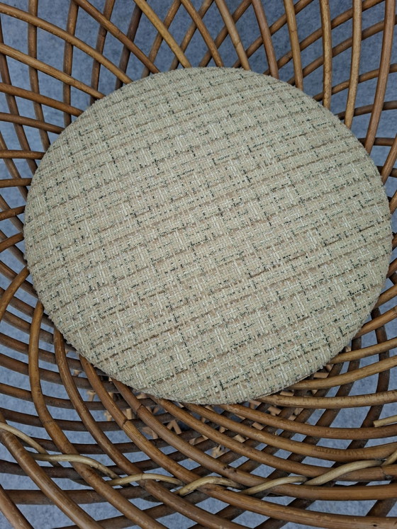 Vintage rattan armchair – Textile (photo 5 of 7)