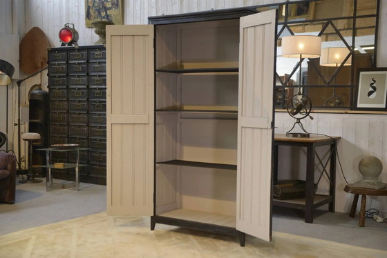 Distressed wardrobe from the 1950s. – Wood, Vintage (photo 11 of 15)