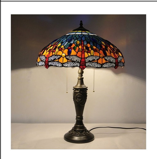 Bellissima lampada da tavolo in stile Tiffany 60x45
