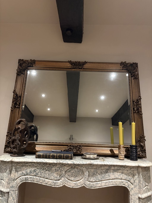 Specchio sfaccettato Rocaille - Bronzo rifinito a mano (118 × 88 cm)