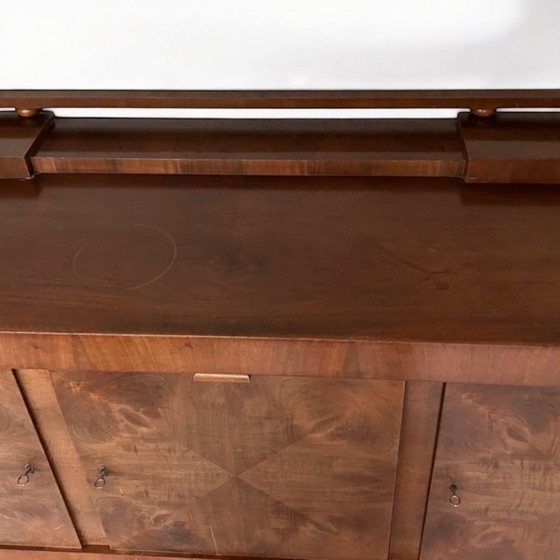 Image 1 of Aparador/credenza de los años 30-Mueble Art Déco alemán que retoma el diseño de la Bauhaus con sus líneas claras.