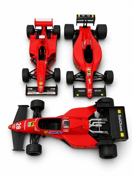 Image 1 of Lotto di 14 modellini di auto da Formula 1 Ferrari.