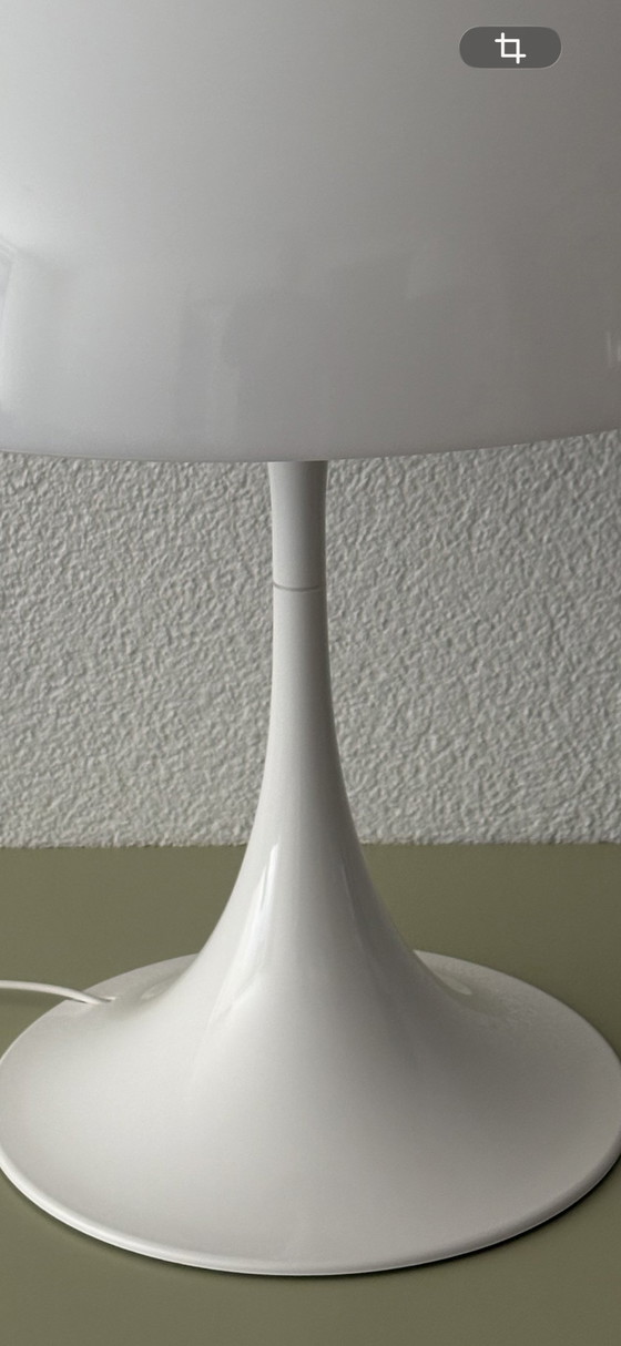 Image 1 of 2 Panthella lampen van Louis Poulsen