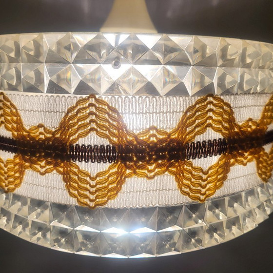 Image 1 of Lampada a sospensione in plexiglas e vetro, ricamo vintage anni Settanta, 1960-70