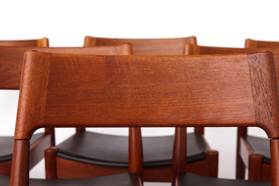 Image 1 of 6 van 8 vintage Deense eetkamerstoelen, Arne Hovmand-Olsen voor Mogens Kold, Teak
