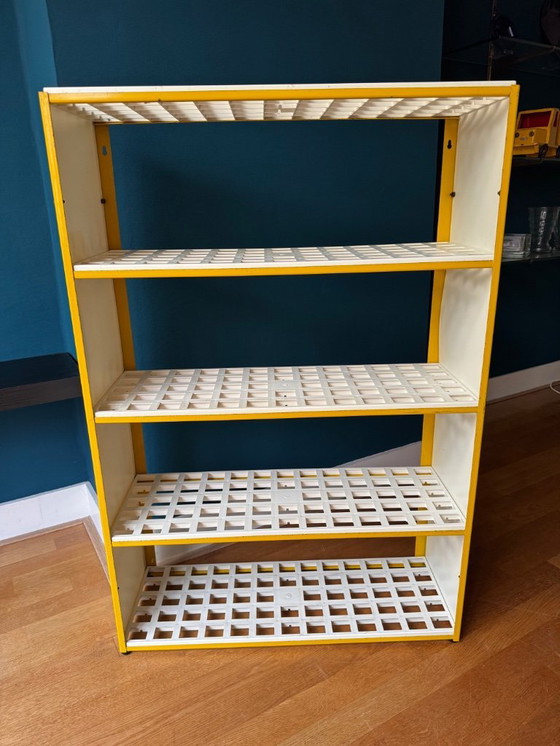 Image 1 of Twee vintage wand kasten