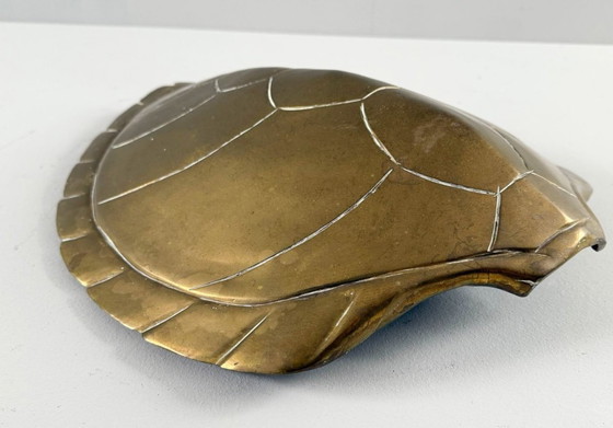 Image 1 of Hollywood Regency, scultura di tartaruga in ottone/scatola/tartaruga a becco di civetta, Francia, anni '70