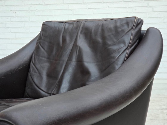 Image 1 of Deense draaibare fauteuil uit de jaren 60 van Aage Christensen, meubelleder.
