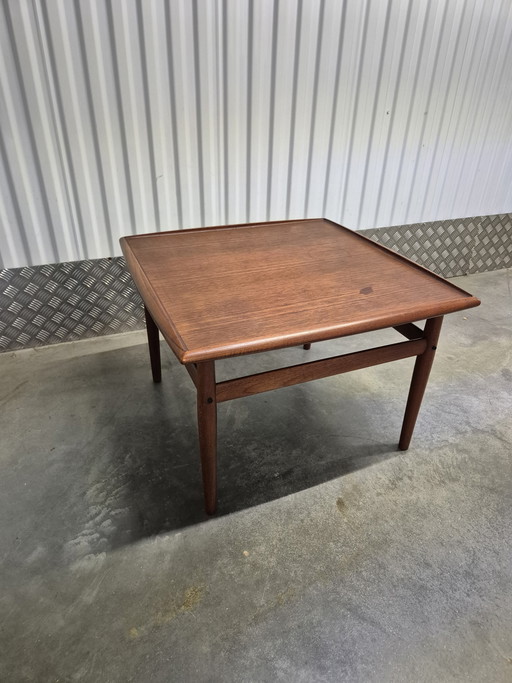 Table basse design danois Grete Jalk