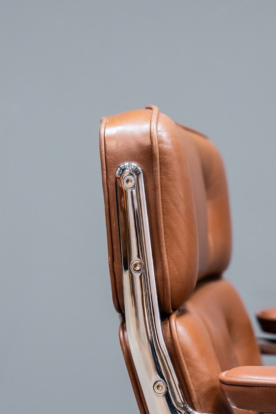 Image 1 of Eames ES108 lobby chair, 80’s