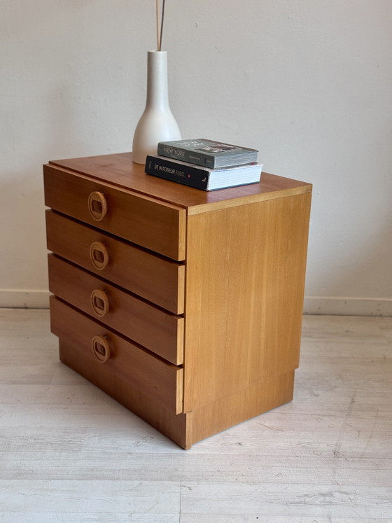 Commode vintage du milieu du siècle – Wood (photo 3 of 11)